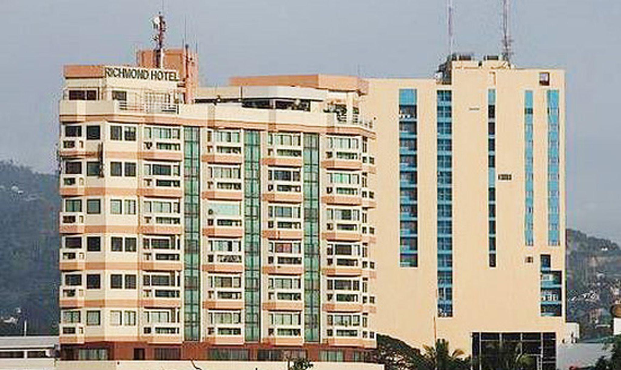 Richmond Plaza Hotel Tabok Extérieur photo