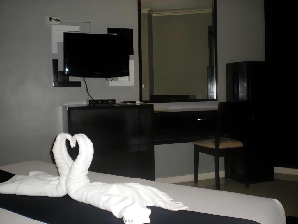 Richmond Plaza Hotel Tabok Extérieur photo