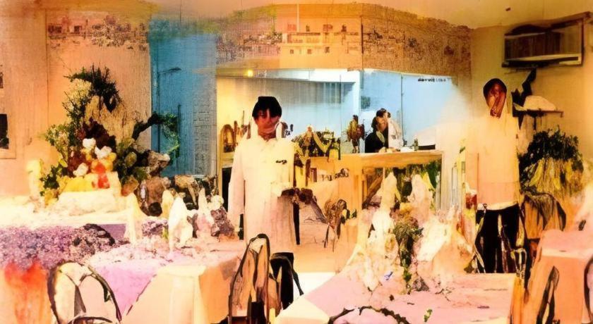 Richmond Plaza Hotel Tabok Extérieur photo