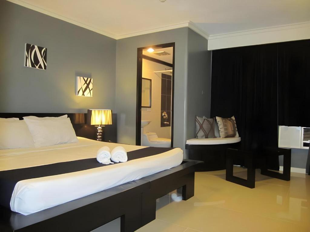 Richmond Plaza Hotel Tabok Extérieur photo