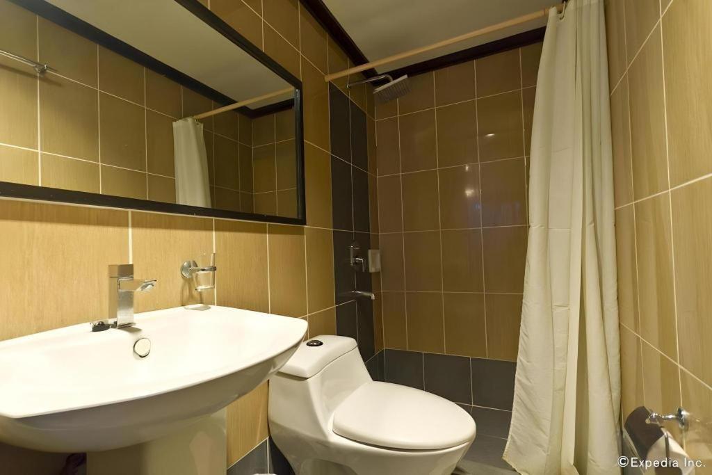 Richmond Plaza Hotel Tabok Extérieur photo