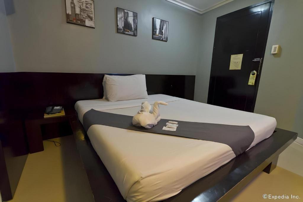 Richmond Plaza Hotel Tabok Extérieur photo