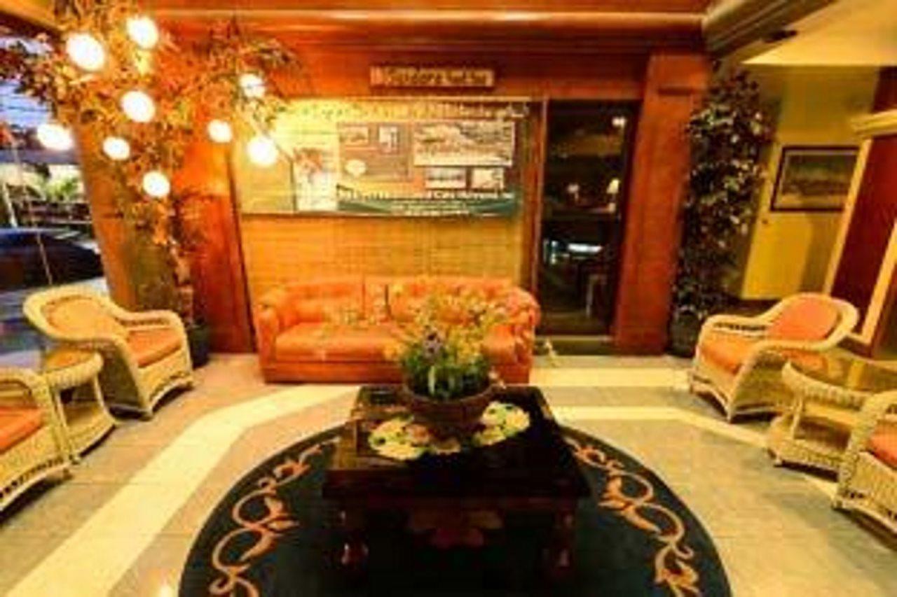 Richmond Plaza Hotel Tabok Extérieur photo